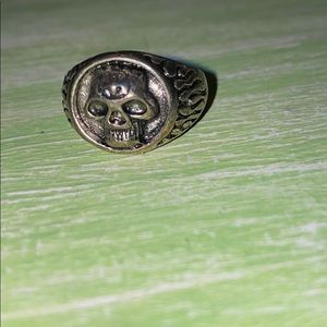 Costume ring‼️free shipping when bundled‼️